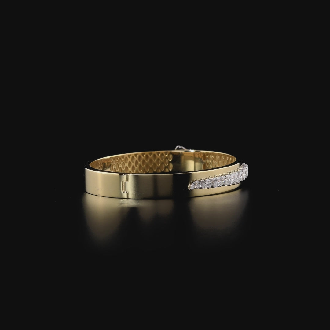 2.02 Karat marquise diamante Kelepçe